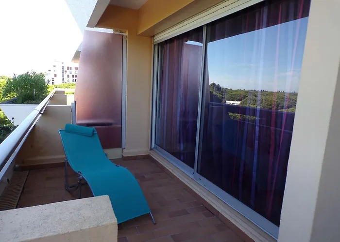 Apartman 2 Pieces Avec Terrasse, Piscine Et Box - Centre Motte - Fr-1-328-97
