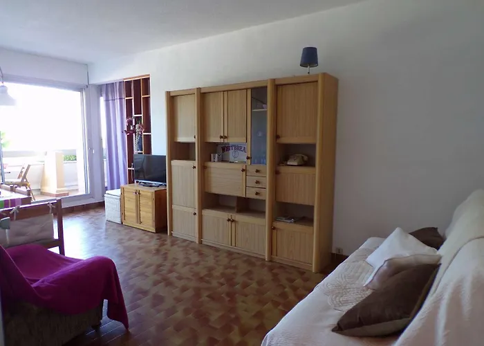 Apartment 2 Pieces Avec Terrasse, Piscine Et Box - Centre Motte - Fr-1-328-97