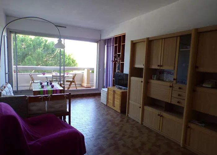 Apartment 2 Pieces Avec Terrasse, Piscine Et Box - Centre Motte - Fr-1-328-97